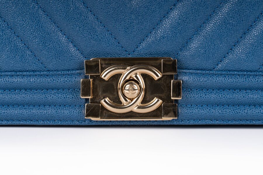 Chanel-Boy-Bag-Medium-Caviar-GHW-7