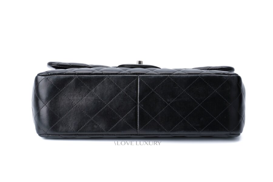 Chanel-Jumbo-Classic-Flap-Lambskin-Black-5