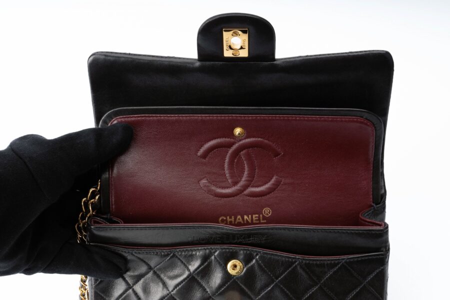 Chanel-Small-Classic-Flap-Vintage-10
