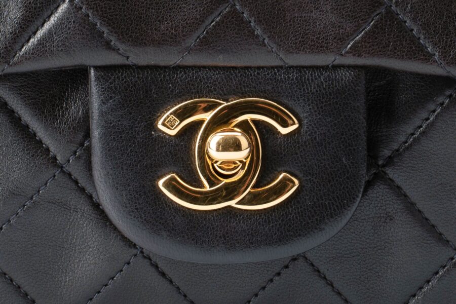 Chanel-Small-Classic-Flap-Vintage-8