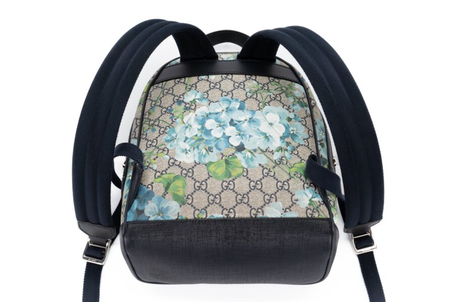 Gucci-Blooms-GG-Supreme-Backpack-Blue-10