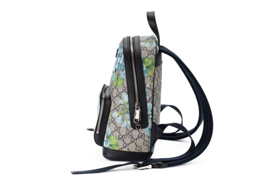 Gucci-Blooms-GG-Supreme-Backpack-Blue-4