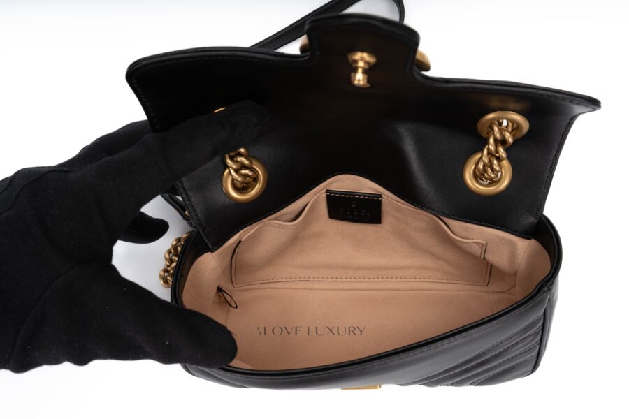 Gucci-Marmont-small-Matelasse-Black-Shoulder-Bag-9