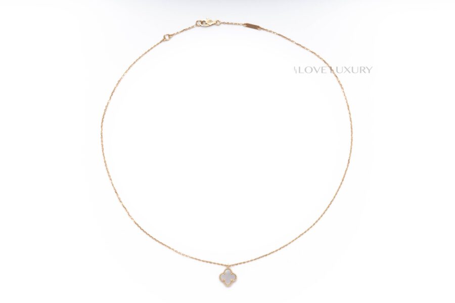 Van-Cleef-&-Arpels-Sweet-Alhambra-MOP-Necklace-3