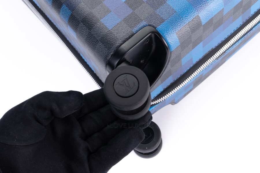 Louis-Vuitton-Horizon-Pixel-Suitcase-8