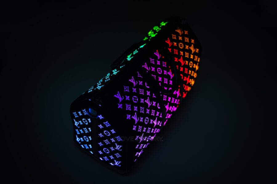 Louis-Vuitton-Keepall-LED-Monogram-Black-Light-Up-10