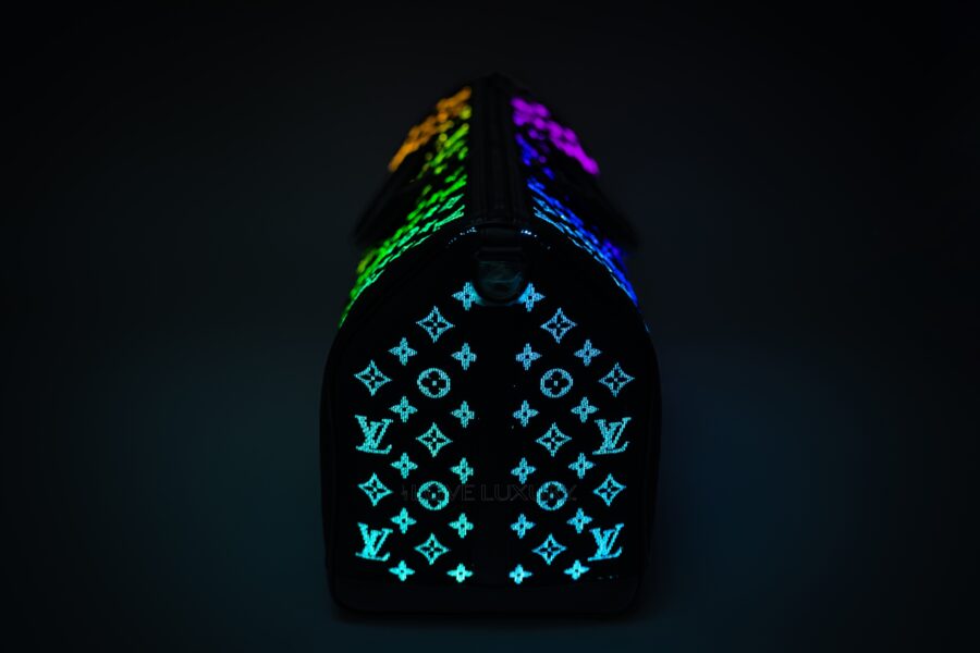 Louis-Vuitton-Keepall-LED-Monogram-Black-Light-Up-12