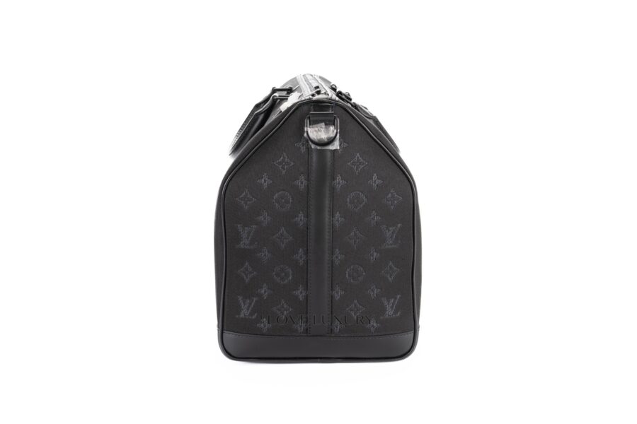 Louis-Vuitton-Keepall-LED-Monogram-Black-Light-Up-4