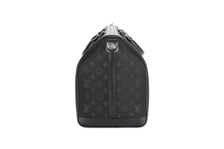 Louis-Vuitton-Keepall-LED-Monogram-Black-Light-Up-5