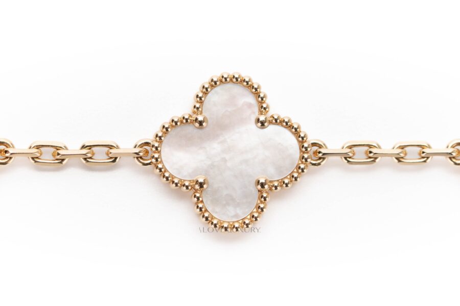 Van-Cleef-&-Arpels-Vintage-Alhambra-Mother-of-Pearl-2