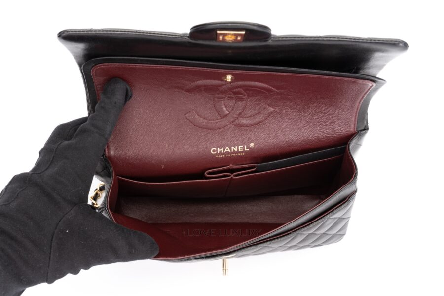 Chanel-Medium-Vintage-Classic-Flap-Lambskin-Gold-Hardware-8-series-12