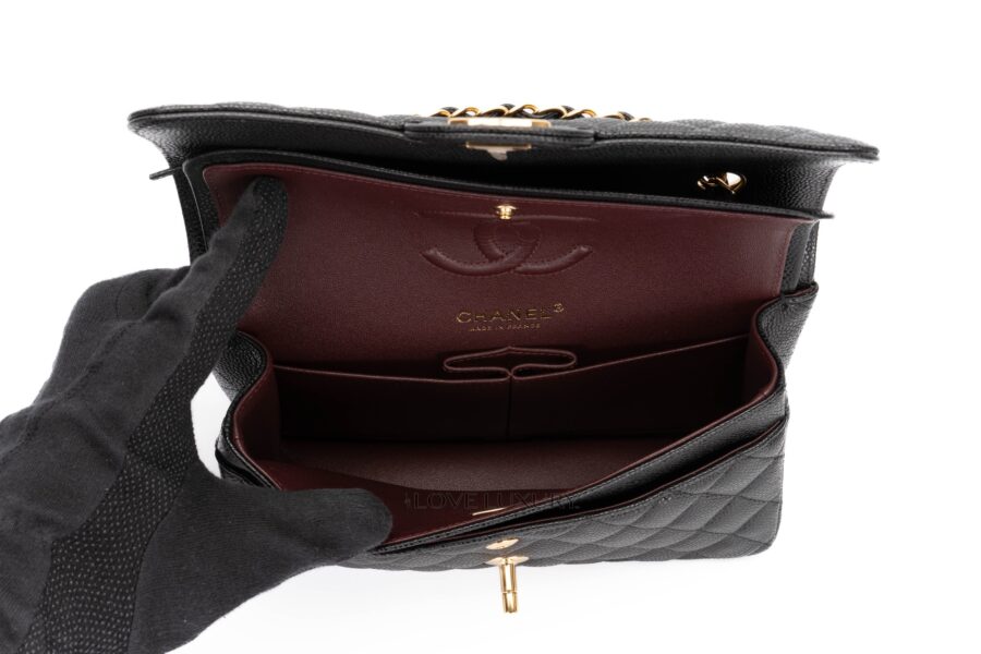 Chanel-Medium-Classic-Flap-Caviar-Black-Gold-hardware-2021-11
